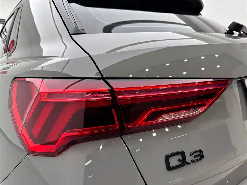 Audi Audi Q3 2024 40 TFSI Fashion Dynamic Special Edition 2023 - thumbnail 28