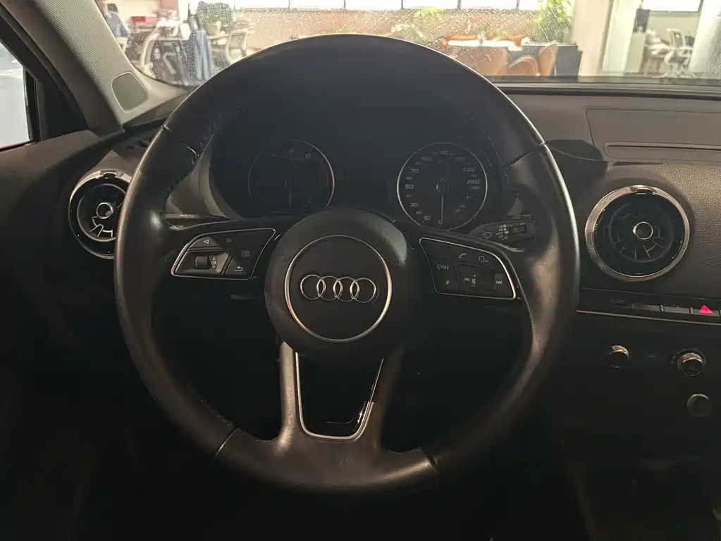 Audi Audi A3 2018 30th Anniversary Edition Limousine 35 TFSI Fashion Model 2018 - thumbnail 11