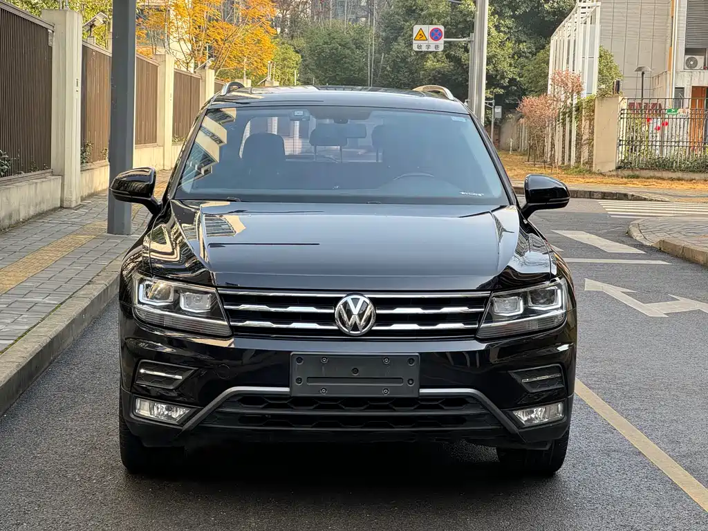 Volkswagen Tiguan L 2019 330TSI Automatic 2WD Panoramic Comfort Edition China VI 2019 - thumbnail 2