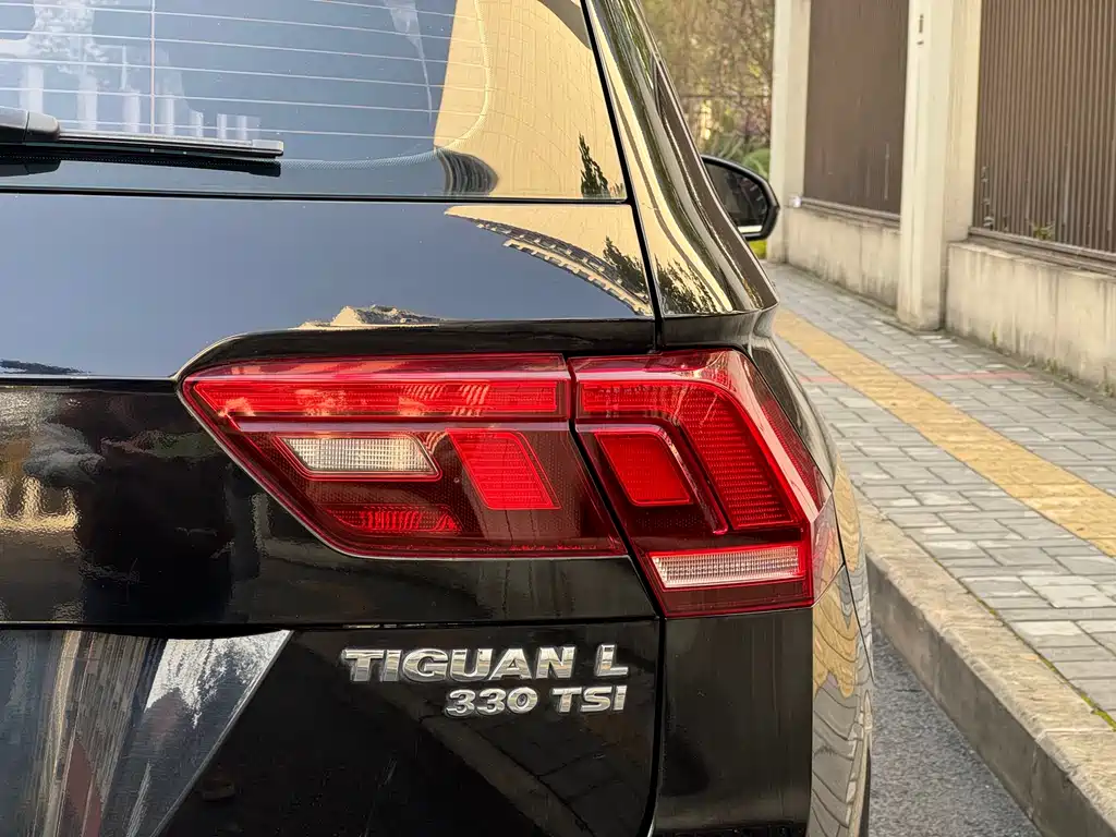 Volkswagen Tiguan L 2019 330TSI Automatic 2WD Panoramic Comfort Edition China VI 2019 - thumbnail 12