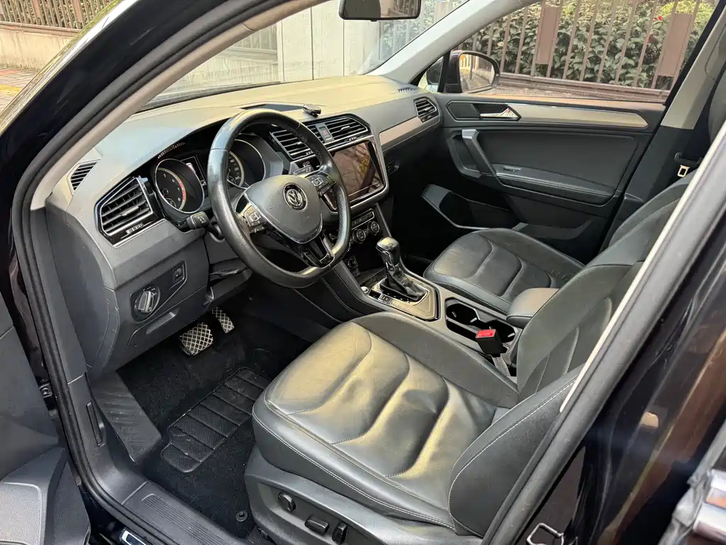 Volkswagen Tiguan L 2019 330TSI Automatic 2WD Panoramic Comfort Edition China VI 2019 - thumbnail 13