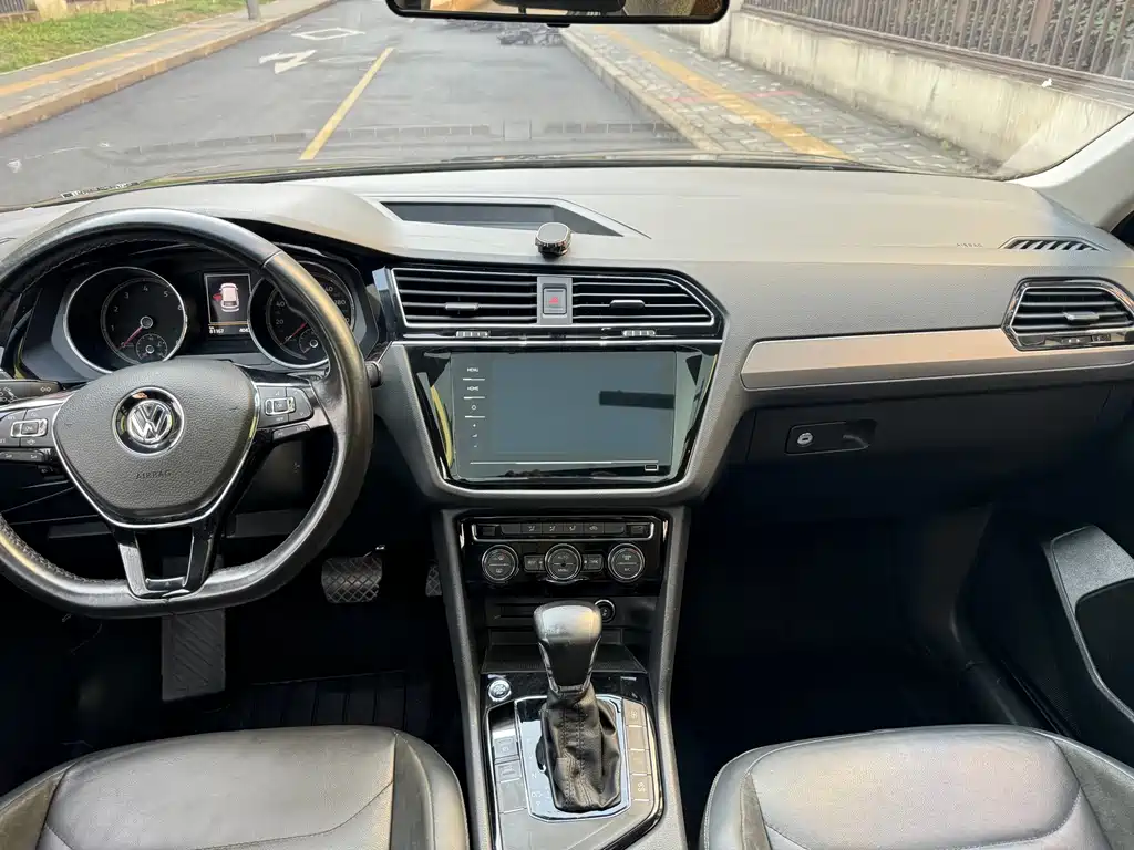 Volkswagen Tiguan L 2019 330TSI Automatic 2WD Panoramic Comfort Edition China VI 2019 - thumbnail 19