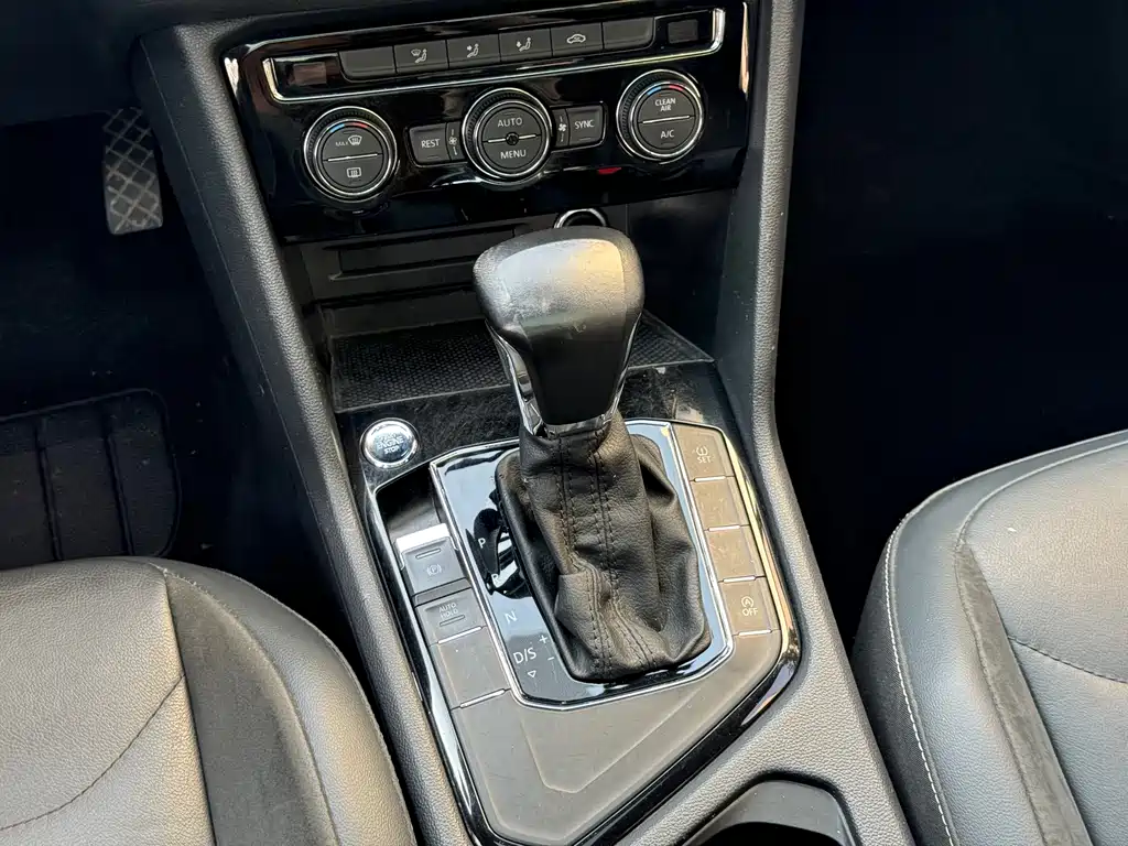 Volkswagen Tiguan L 2019 330TSI Automatic 2WD Panoramic Comfort Edition China VI 2019 - thumbnail 22