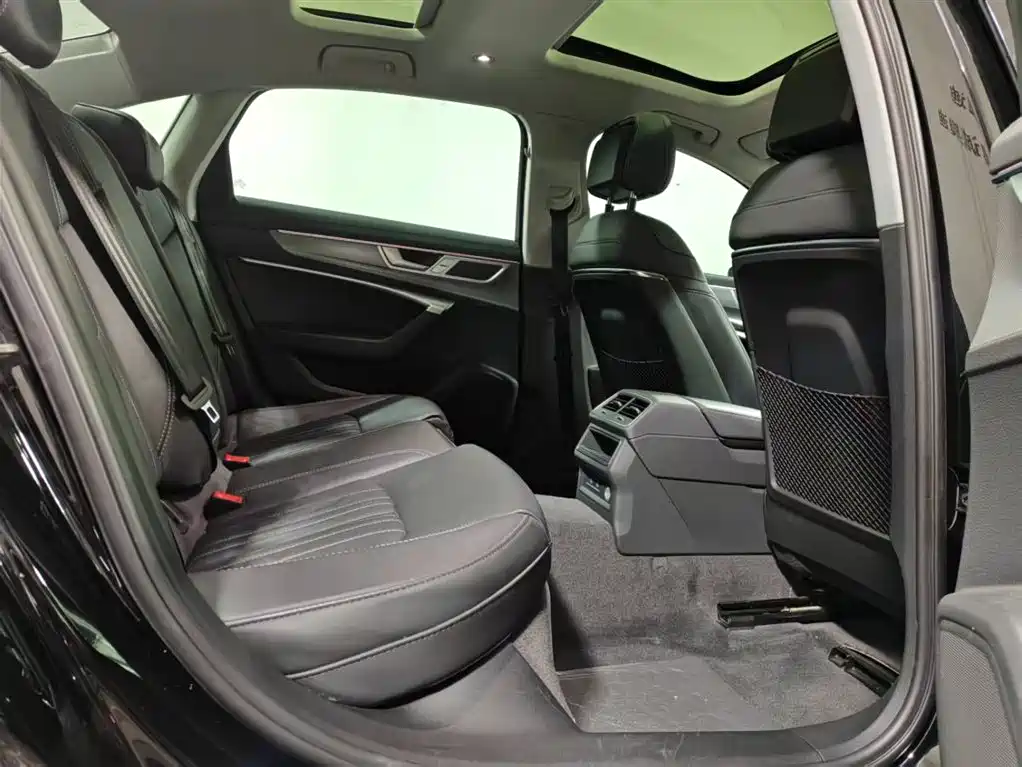 Audi Audi A6L 2023 40 TFSI Luxury Dynamic Model 2023 - thumbnail 6
