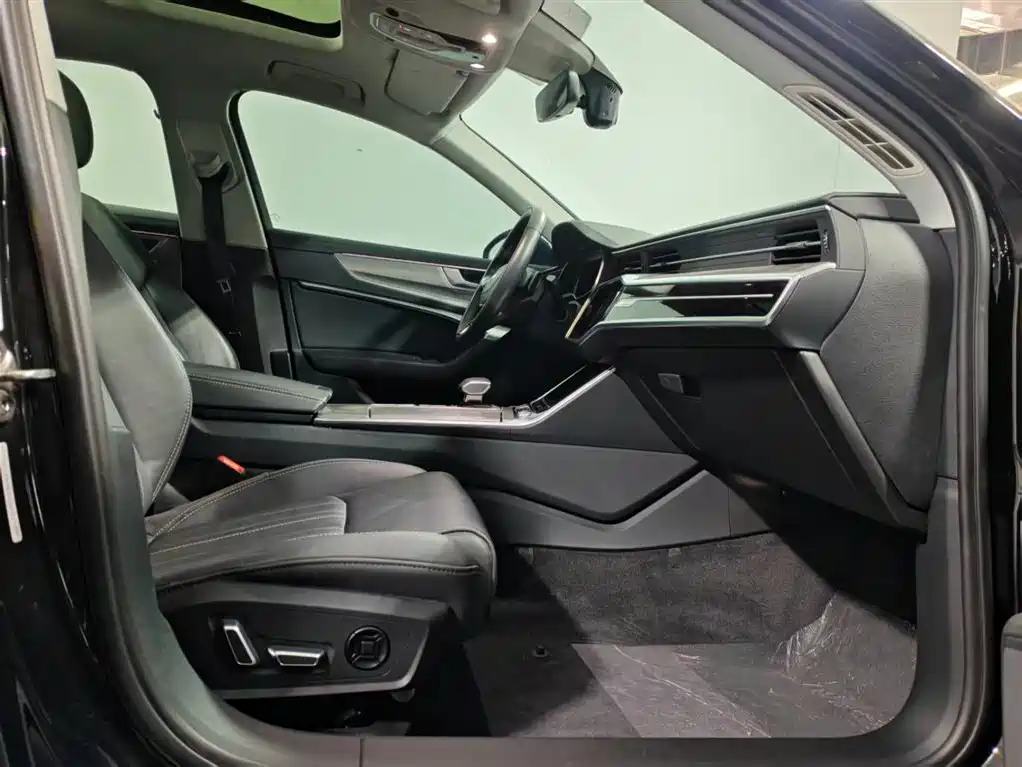 Audi Audi A6L 2023 40 TFSI Luxury Dynamic Model 2023 - thumbnail 7