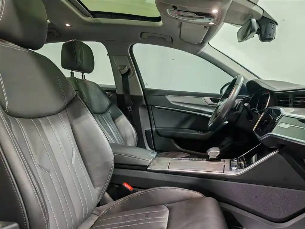 Audi Audi A6L 2023 40 TFSI Luxury Dynamic Model 2023 - thumbnail 8
