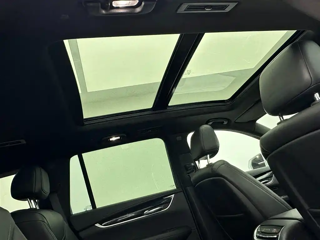 Cadillac Cadillac XT6 2022 2.0T Six-seat AWD Luxury 120th Anniversary Limited Edition 2023 - thumbnail 22