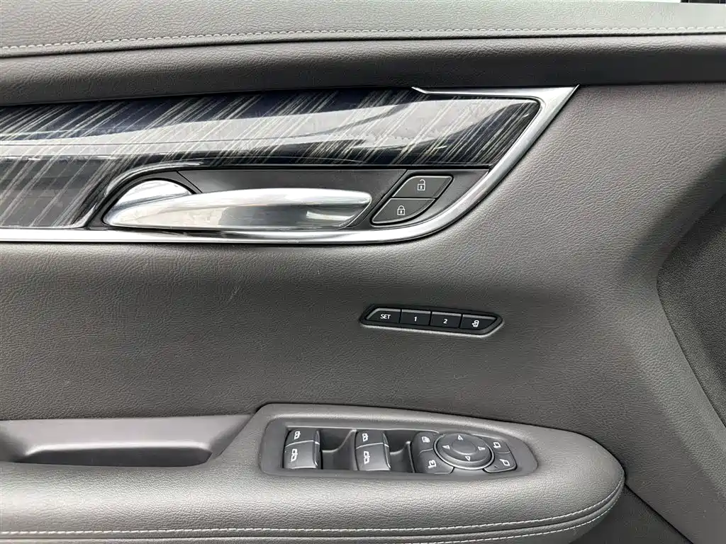 Cadillac Cadillac XT6 2022 2.0T Six-seat AWD Luxury 120th Anniversary Limited Edition 2023 - thumbnail 25