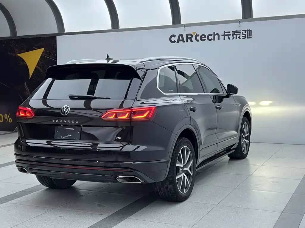Volkswagen Volkswagen Touareg 2021 3.0TSI R-Line Sport Package 2022 - thumbnail 5