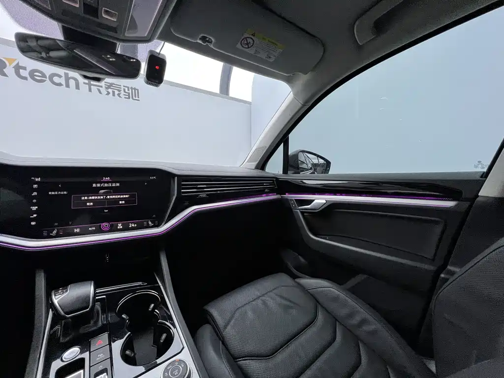 Volkswagen Volkswagen Touareg 2021 3.0TSI R-Line Sport Package 2022 - thumbnail 25