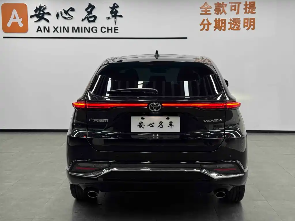 Toyota Venza 2022 2.0L CVT FWD Premium Edition 2023 - thumbnail 2