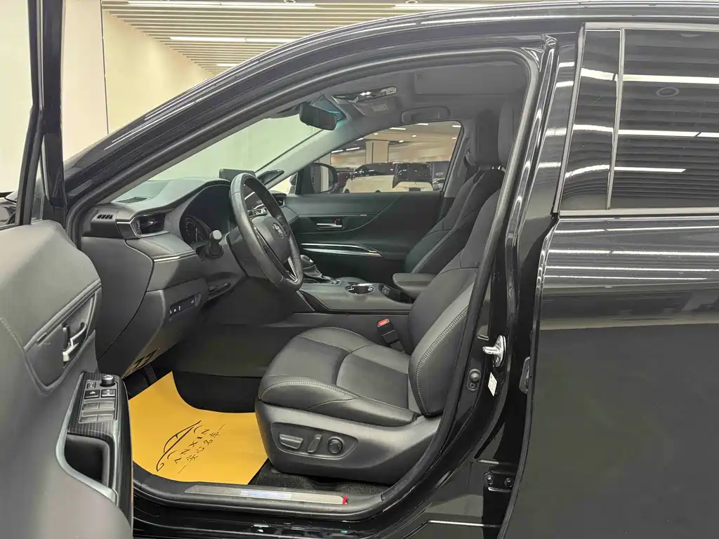 Toyota Venza 2022 2.0L CVT FWD Premium Edition 2023 - thumbnail 9