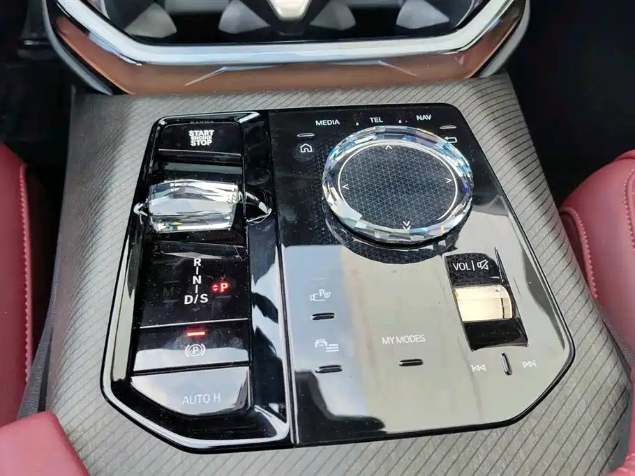 BMW BMW X3 2025 xDrive30L Premium M Sport Package 2025 - thumbnail 13