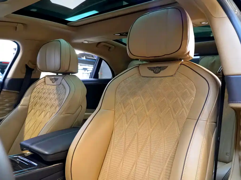 Bentley Bentley Flying Spur 2022 4.0T V8 Standard Edition 2023 - thumbnail 11