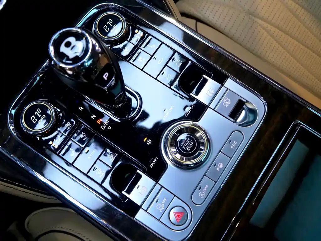 Bentley Bentley Flying Spur 2022 4.0T V8 Standard Edition 2023 - thumbnail 20