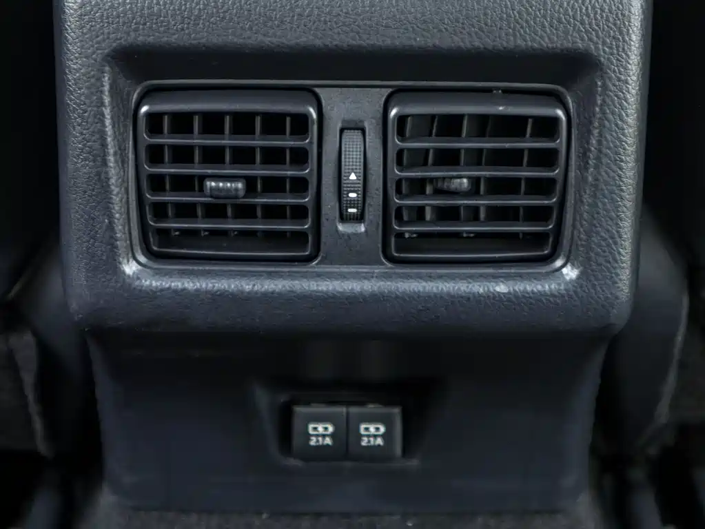 Toyota Toyota Camry 2019 Facelift 2.0G Luxury Edition 2020 - thumbnail 17