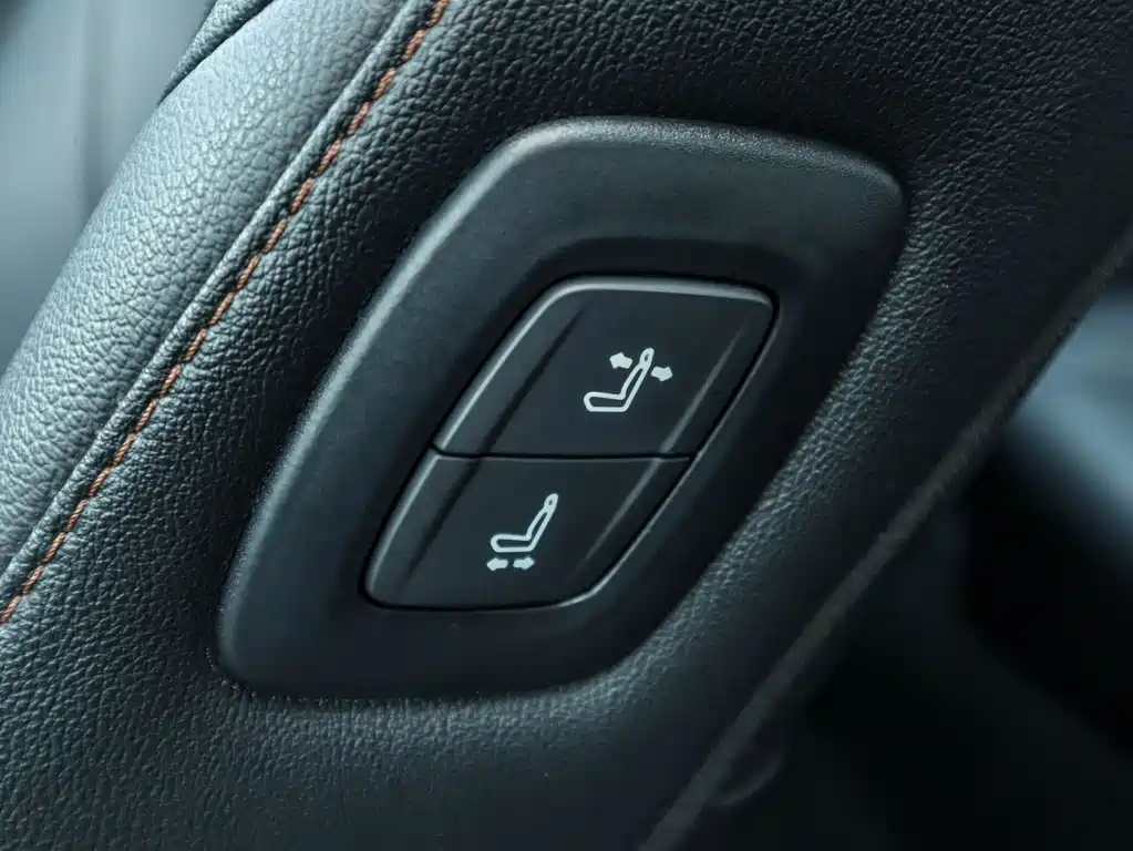 Toyota Toyota Camry 2019 Facelift 2.0G Luxury Edition 2020 - thumbnail 30