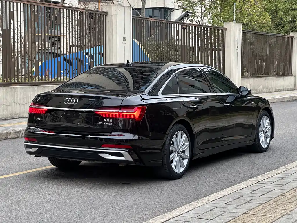 Audi Audi A6L 2023 45 TFSI Premium Dynamic Edition 2023 - thumbnail 4