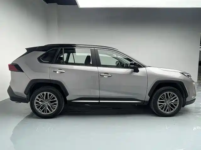Toyota Venza 2023 2.0L CVT AWD Luxury Plus Edition 2023 - thumbnail 2