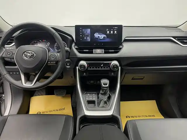 Toyota Venza 2023 2.0L CVT AWD Luxury Plus Edition 2023 - thumbnail 3