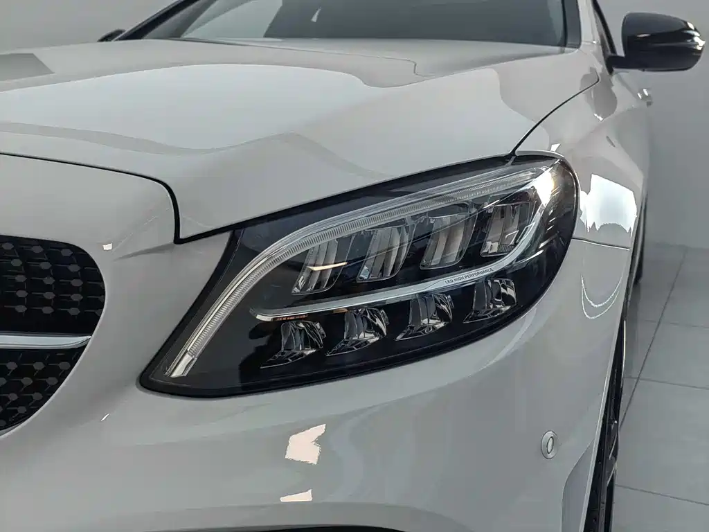 Mercedes-Benz Mercedes-Benz C-Class 2021 C 260 L Sport Star Brilliant Collection Edition 2021 - thumbnail 4