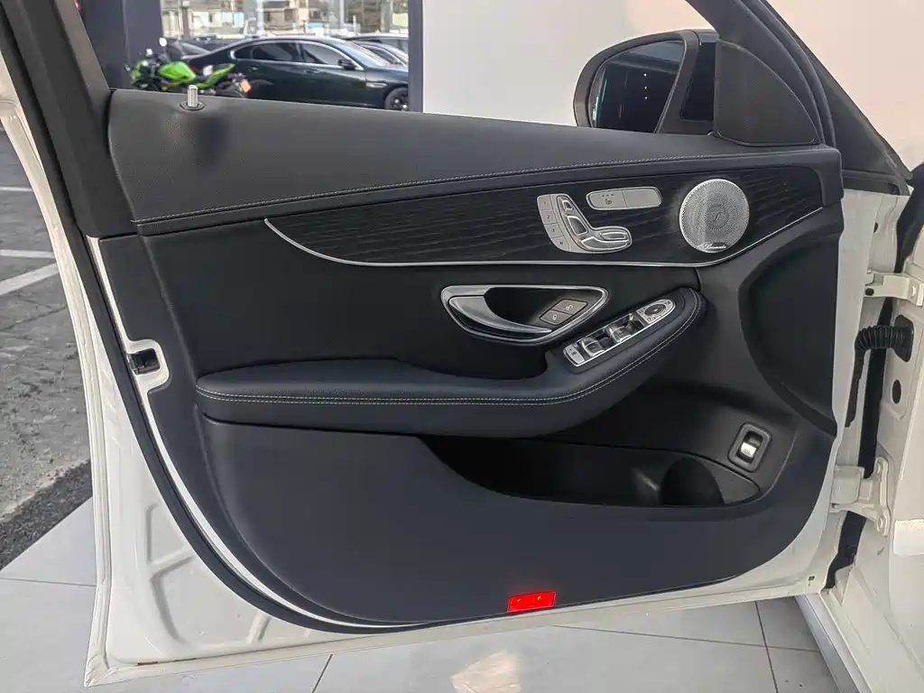 Mercedes-Benz Mercedes-Benz C-Class 2021 C 260 L Sport Star Brilliant Collection Edition 2021 - thumbnail 8