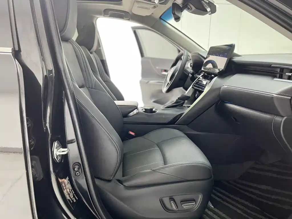 Toyota Toyota Harrier 2022 2.0L CVT 2WD Premium Edition 2023 - thumbnail 15