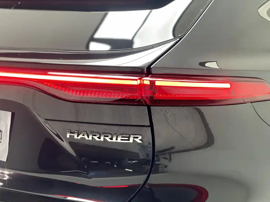 Toyota Toyota Harrier 2022 2.0L CVT 2WD Premium Edition 2023 - thumbnail 23