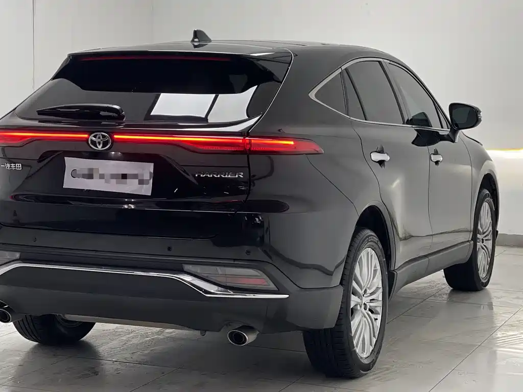 Toyota Toyota Harrier 2022 2.0L CVT 2WD Premium Edition 2023 - thumbnail 24
