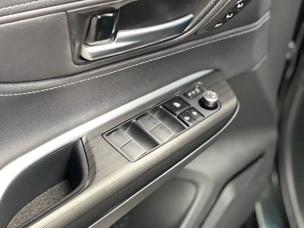 Toyota Toyota Harrier 2022 2.0L CVT 2WD Premium Edition 2023 - thumbnail 28