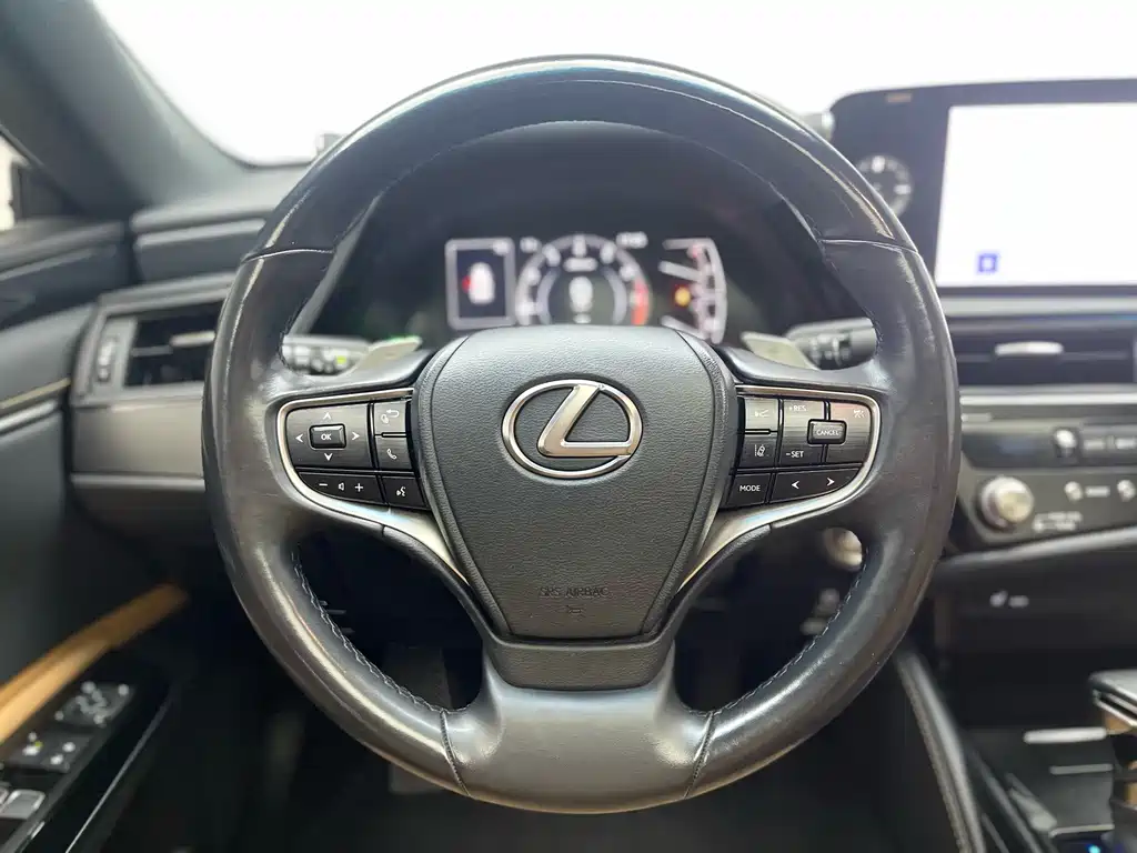 Lexus Lexus ES 2022 200 Excellent Edition 2023 - thumbnail 6