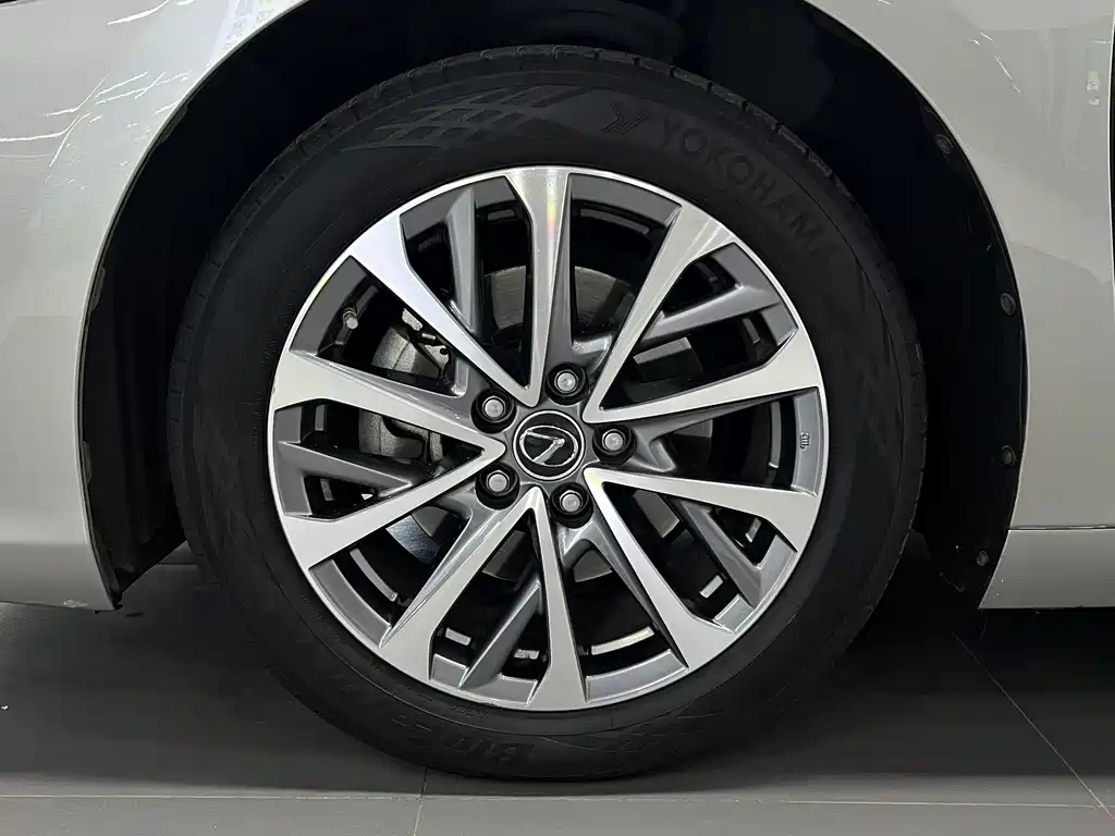 Lexus Lexus ES 2021 200 Excellent Edition 2022 - thumbnail 13