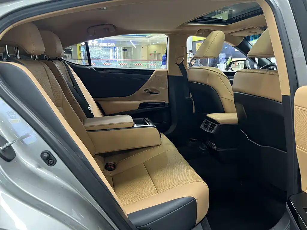 Lexus Lexus ES 2021 200 Excellent Edition 2022 - thumbnail 22