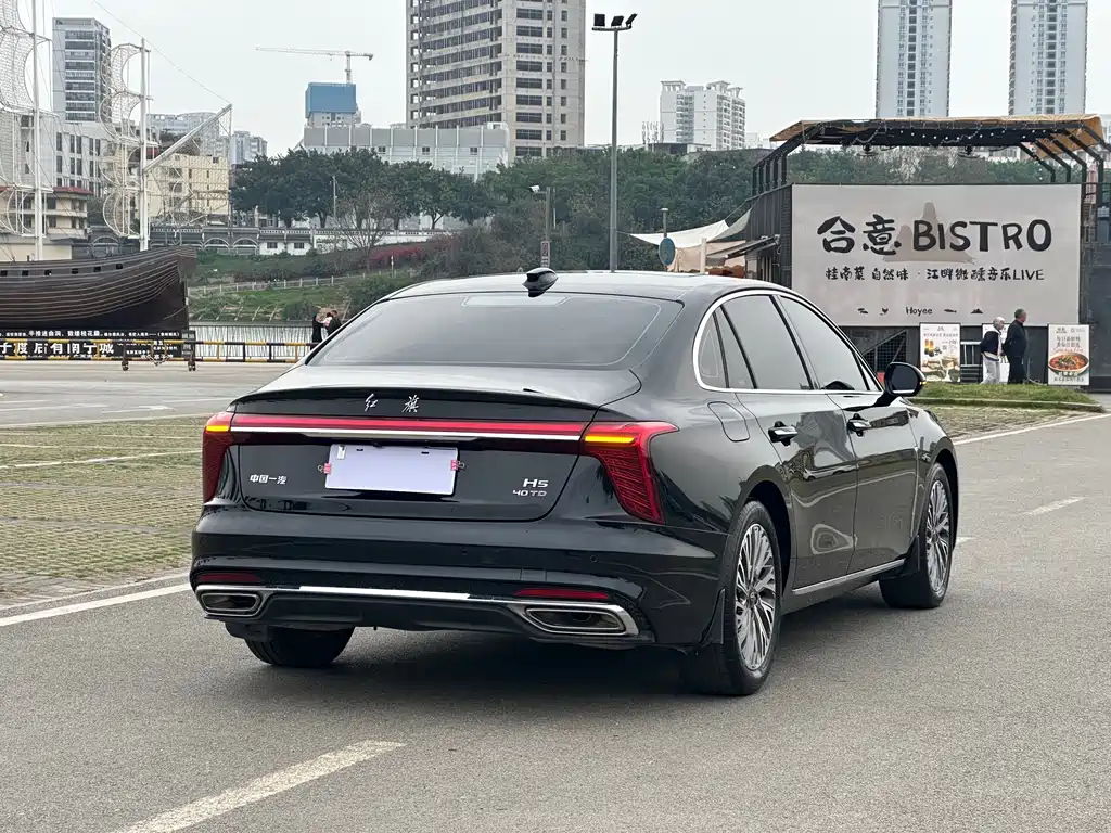 Hongqi Hongqi H5 2023 2.0T Automatic Smart Connectivity Flag Enjoyment Edition 2023 - thumbnail 6
