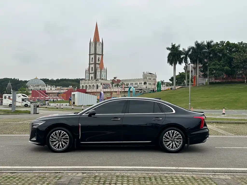 Hongqi Hongqi H5 2023 2.0T Automatic Smart Connectivity Flag Enjoyment Edition 2023 - thumbnail 8