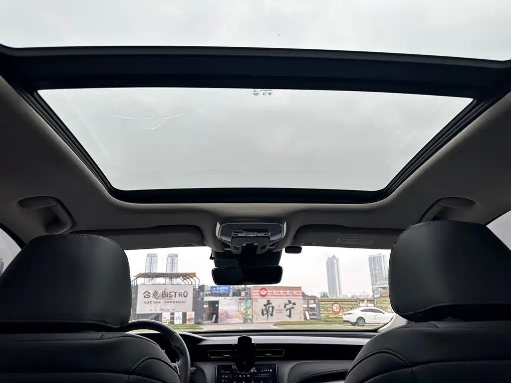 Hongqi Hongqi H5 2023 2.0T Automatic Smart Connectivity Flag Enjoyment Edition 2023 - thumbnail 28