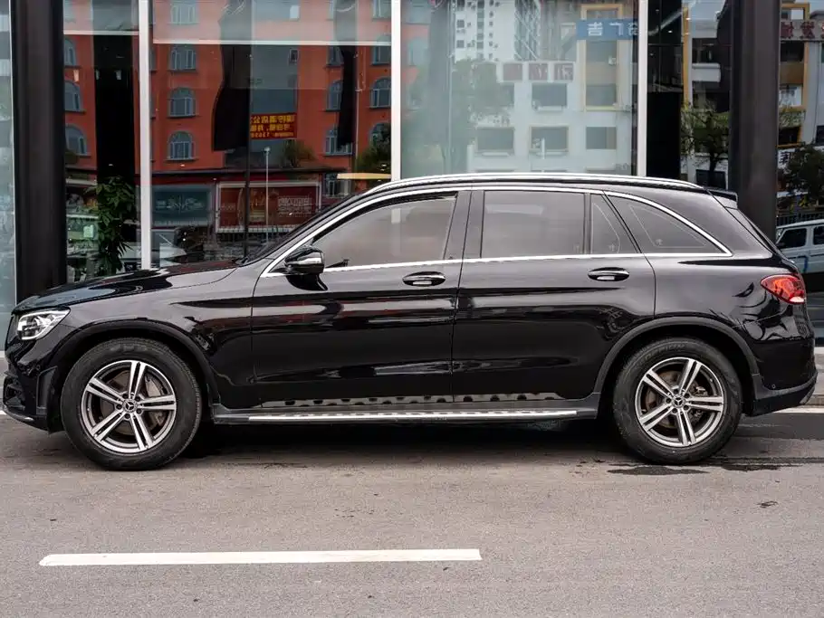 Mercedes-Benz Mercedes-Benz GLC 2020 GLC 260 L 4MATIC Luxury Edition 2020 - thumbnail 4