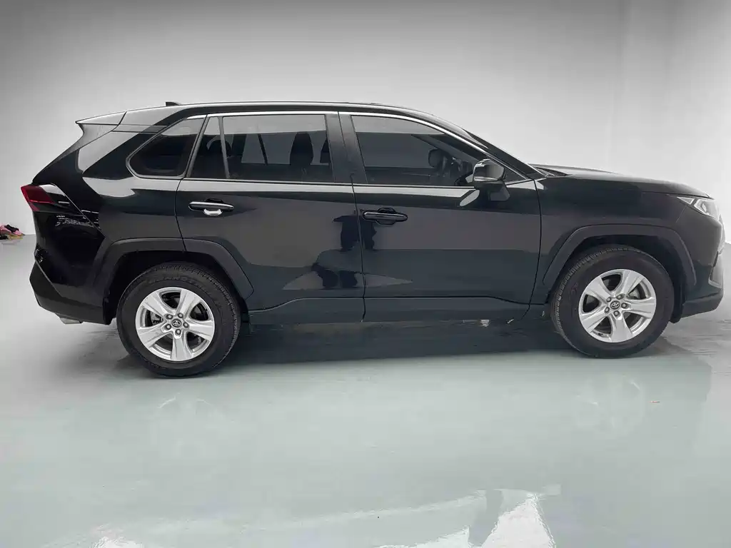 Toyota RAV4 2023 2.0L CVT 2WD City Edition 2023 - thumbnail 14
