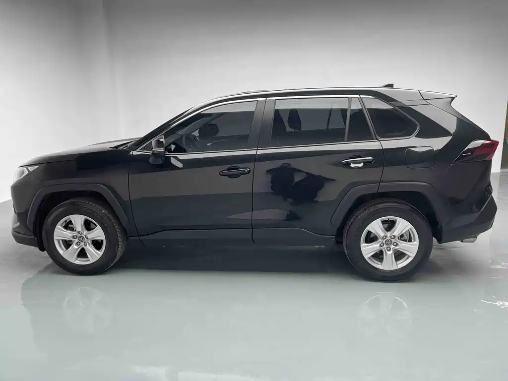 Toyota RAV4 2023 2.0L CVT 2WD City Edition 2023 - thumbnail 15