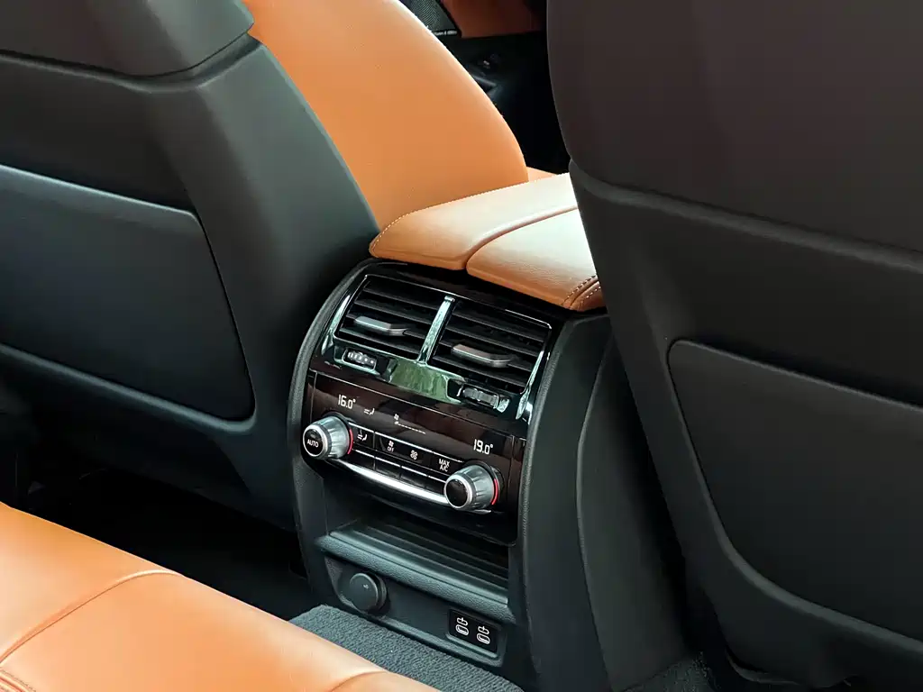 BMW BMW M5 2021 M5 2021 - thumbnail 21