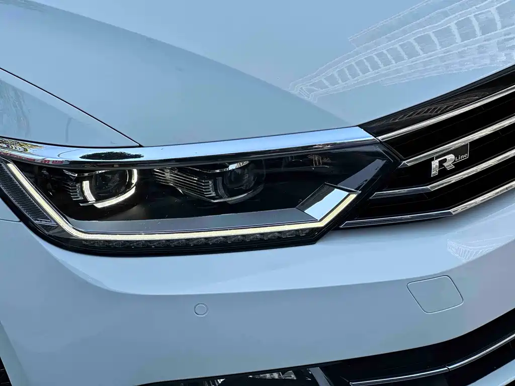 Volkswagen Viloran 2018 380TSI Two-Wheel Drive Comfort Edition 2017 - thumbnail 23