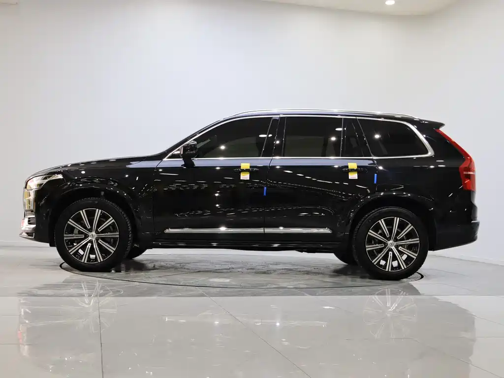 Volvo Volvo XC90 2025 B5 Momentum Luxury 5-seat 2024 - thumbnail 3