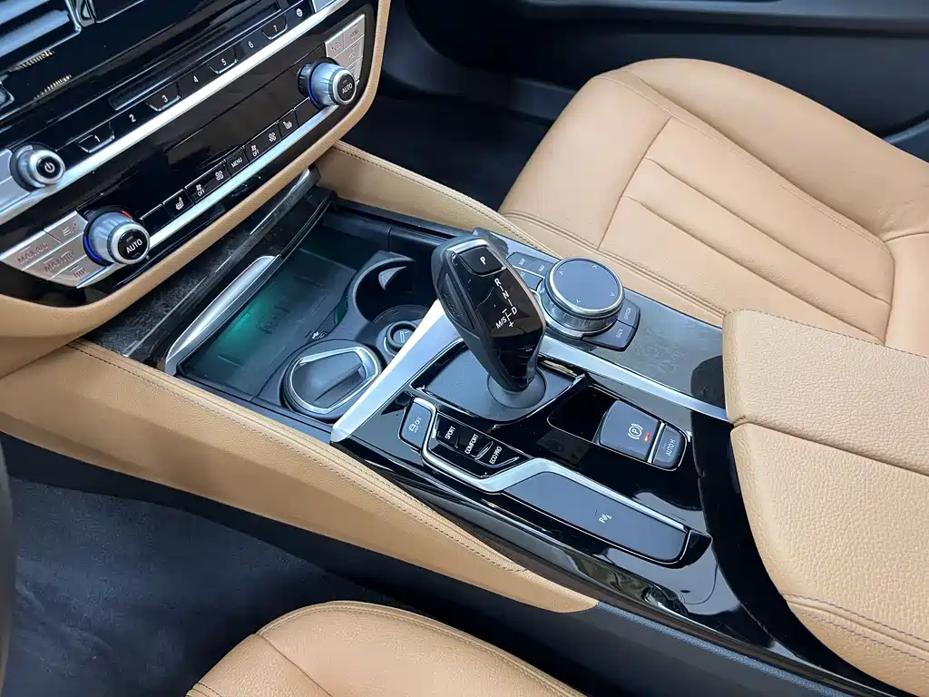 BMW BMW 5 Series 2018 Model Year Facelift 530Li Leading Type M Sport Package 2018 - thumbnail 27