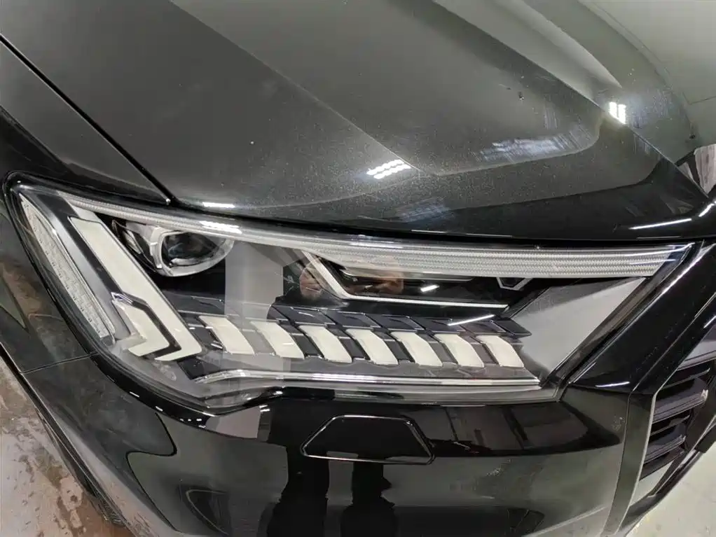 Audi Audi Q7 2023 45 TFSI quattro S line Sport Package 2024 - thumbnail 14