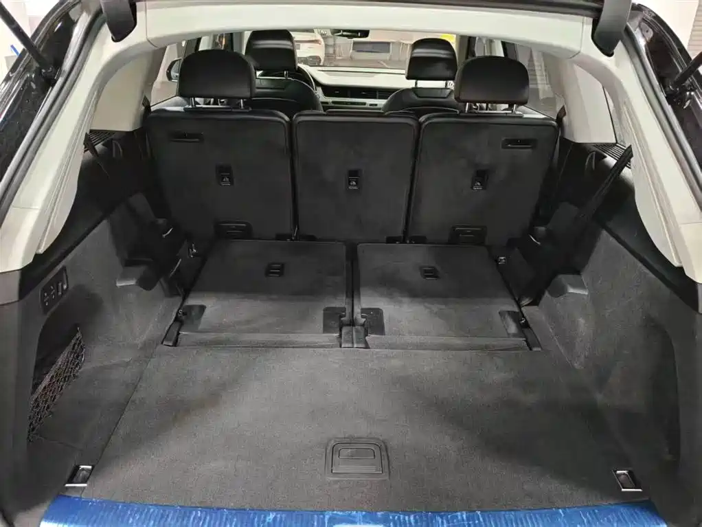 Audi Audi Q7 2023 45 TFSI quattro S line Sport Package 2024 - thumbnail 17