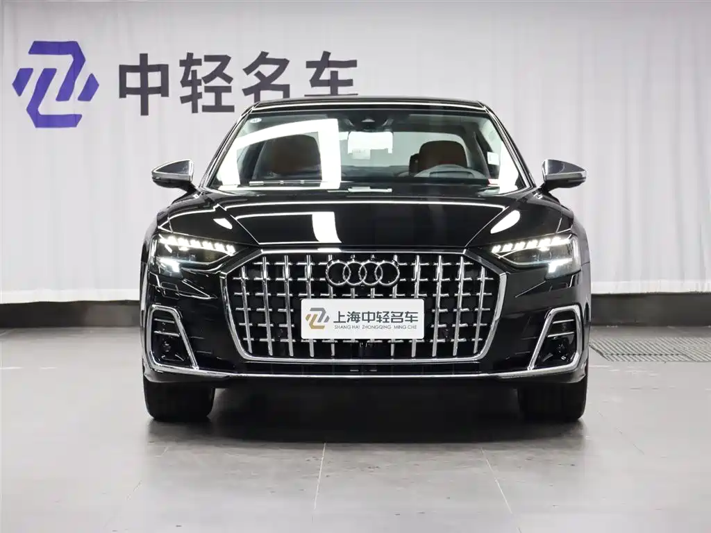 Audi Audi A8 2025 A8L Horch Founder's Edition 55TFSI 2026 - thumbnail 2