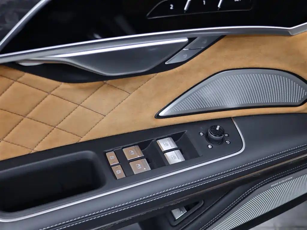 Audi Audi A8 2025 A8L Horch Founder's Edition 55TFSI 2026 - thumbnail 28