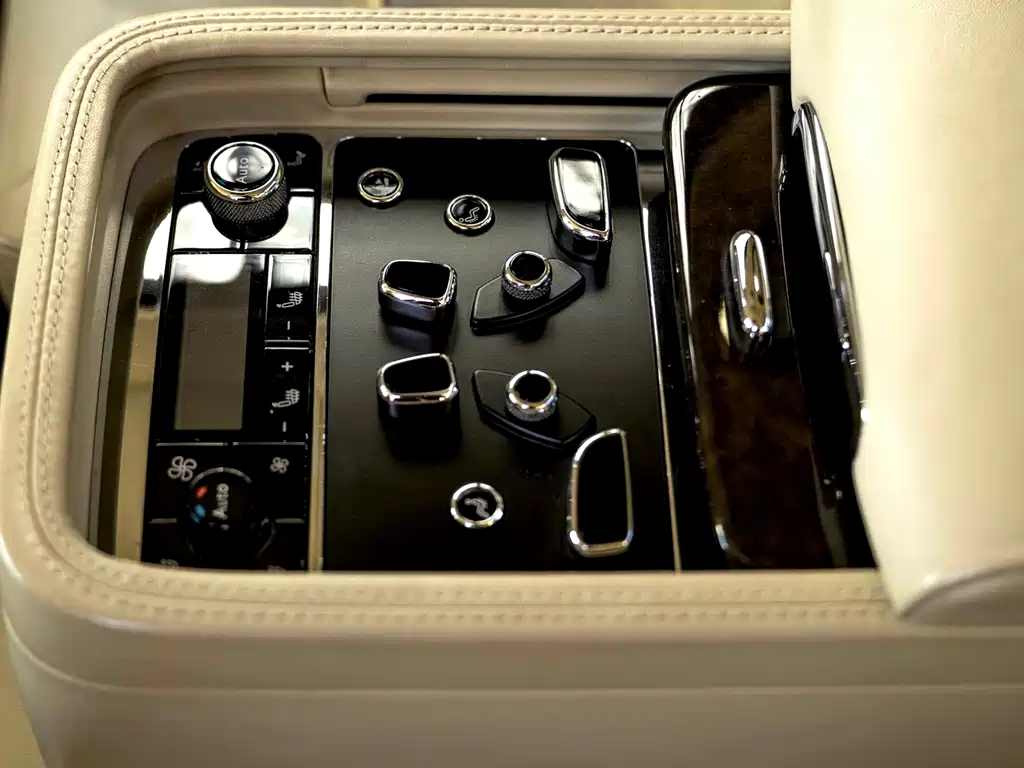 Bentley Mulsanne 2011 6.8T Luxury Edition 2011 - thumbnail 15