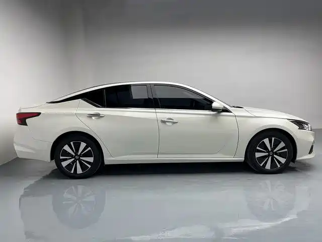 Nissan Nissan Altima 2021 2.0L XL Comfort Edition 2023 - thumbnail 4