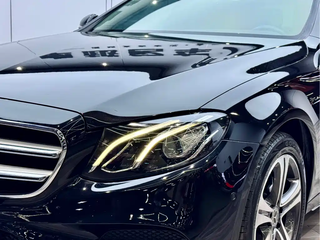 Mercedes-Benz Mercedes-Benz E-Class 2018 E 200 L Sport 2018 - thumbnail 5